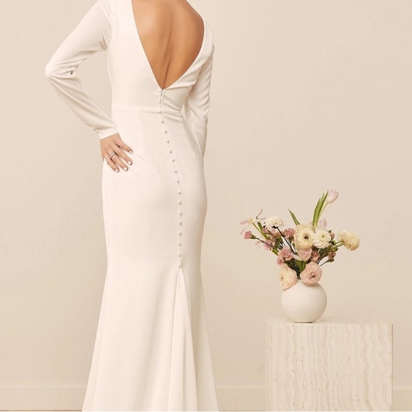 LULUS long sleeve wedding gown! - Picture 4 of 4